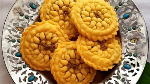 تصویر 3 از خرید و قیمت شیرینی گردویی خشک + فروش عمده
